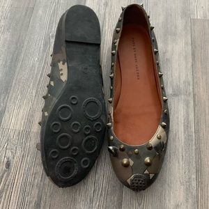 $$ DROP: Cute Marc Jacobs camo mouse flats